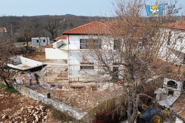 Nuova casa con piscina in Istria