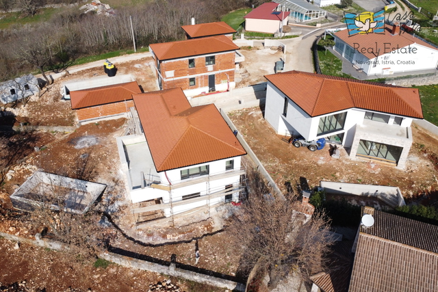 Nuova casa con piscina in Istria