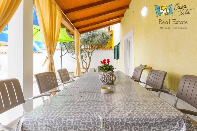 ISTRA, PULA - Kamena kuća sa bazenom