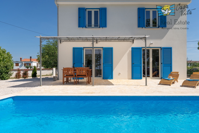 Casa indipendente nelle vicinanze di Parenzo con piscina!