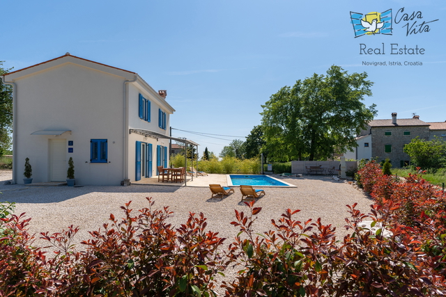 Casa indipendente nelle vicinanze di Parenzo con piscina!