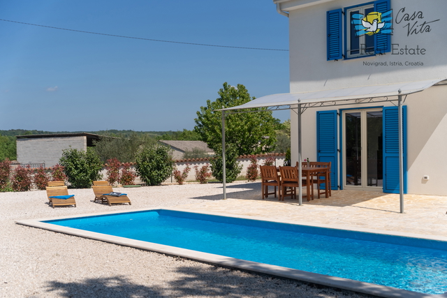 Casa indipendente nelle vicinanze di Parenzo con piscina!