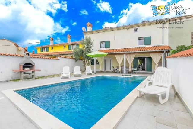 ISTRA, PULA - Kamena kuća sa bazenom