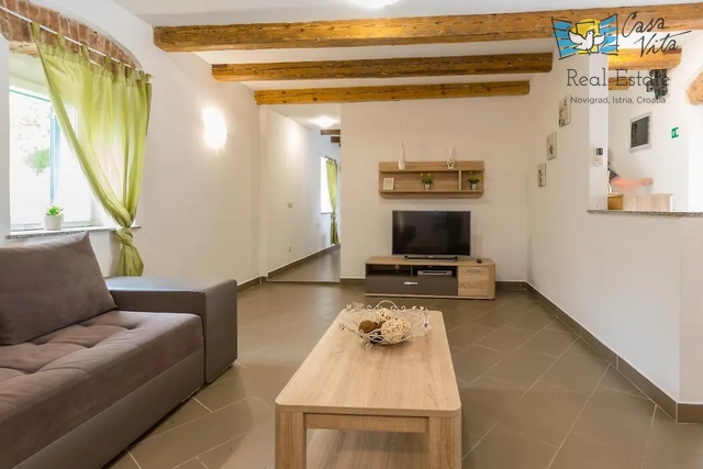 ISTRA, PULA - Kamena kuća sa bazenom