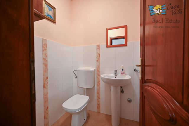 Apartment in Novigrad, ground floor with sea view