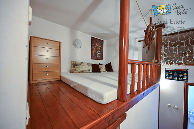 Apartment in Novigrad, ground floor with sea view