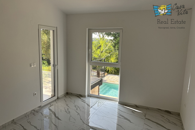 Casa, 372 m2, Vendita, Zambratija