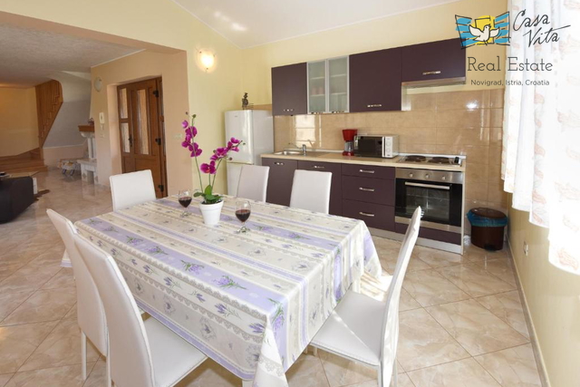 Istra, Poreč - Samostojeća kuća 12km od mora i centra grada Poreča!