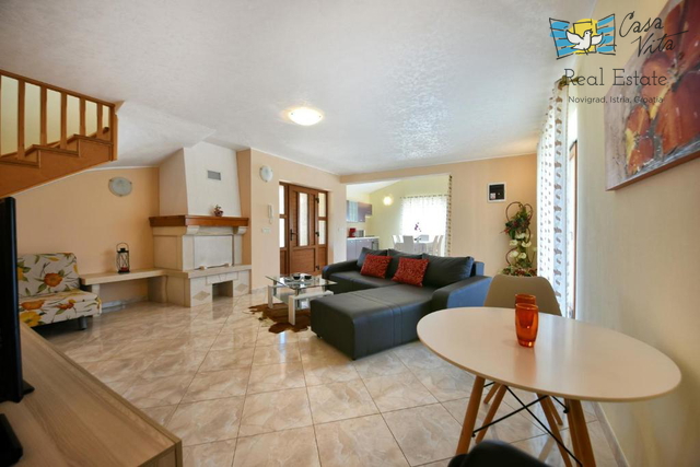 Istra, Poreč - Samostojeća kuća 12km od mora i centra grada Poreča!