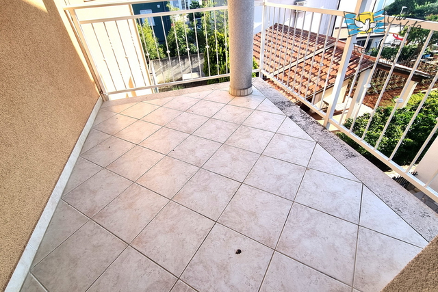 ISTRA, NOVIGRAD - Wohnung mit zwei Schlafzimmern und schönem Meerblick!