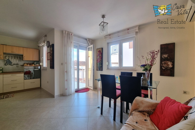 ISTRA, NOVIGRAD - Wohnung mit zwei Schlafzimmern und schönem Meerblick!