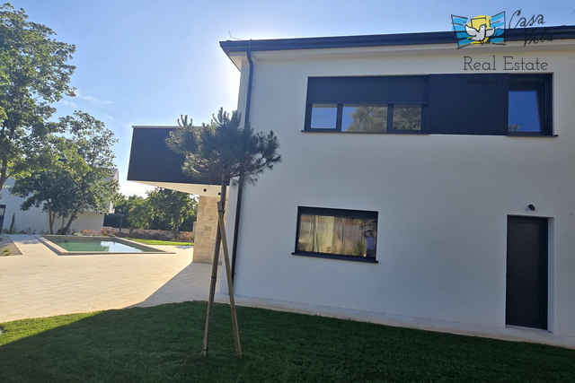 New house with swimming pool in Istria