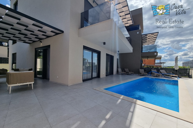 ISTRA, TAR - Ampio appartamento con piscina