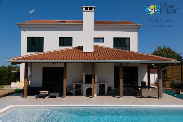 ISTRA, UMAG- Prostrana i kvalitetna kuća nedaleko Umaga