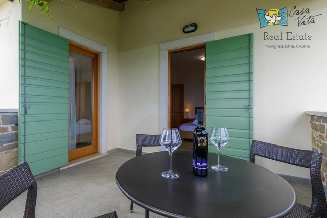 ISTRA, BUJE, Raskošna mediteranska kuća s velikom okućnicom