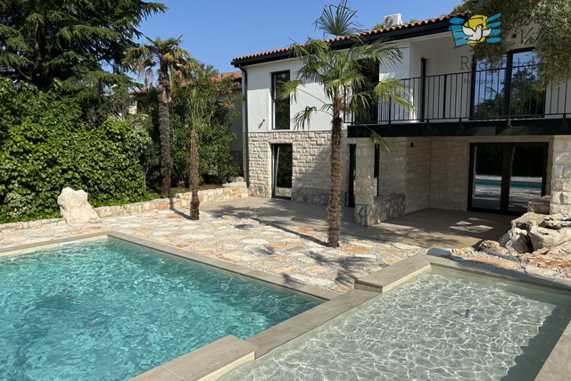 Casa, 372 m2, Vendita, Zambratija