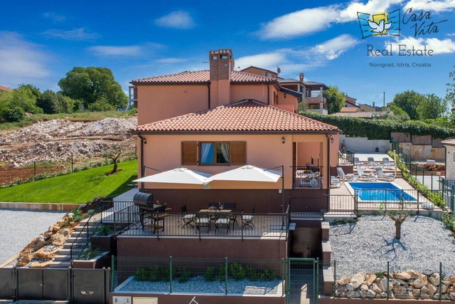 Novosagređena vila u okolici grada Poreča sa lijepim pogledom na more!