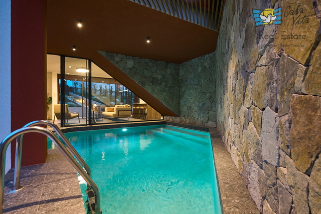 ISTRA, POREČ - Moderna kuća sa bazenom u okolici Poreča