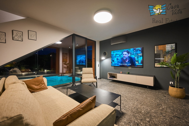 ISTRA, POREČ - Moderna kuća sa bazenom u okolici Poreča