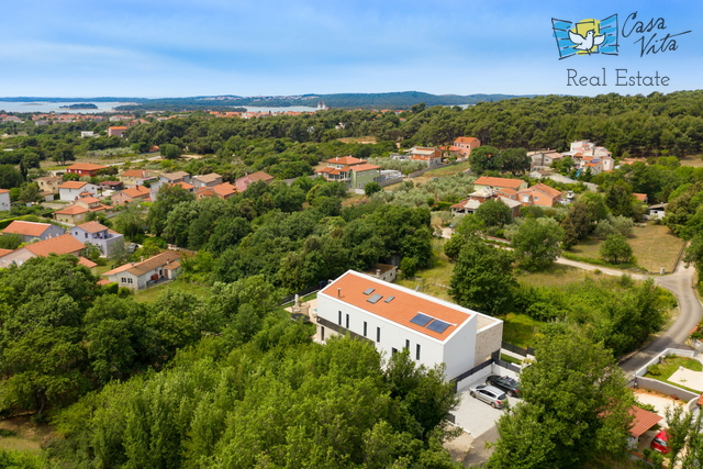 Villa vicino a Pola a 500 metri dal mare!