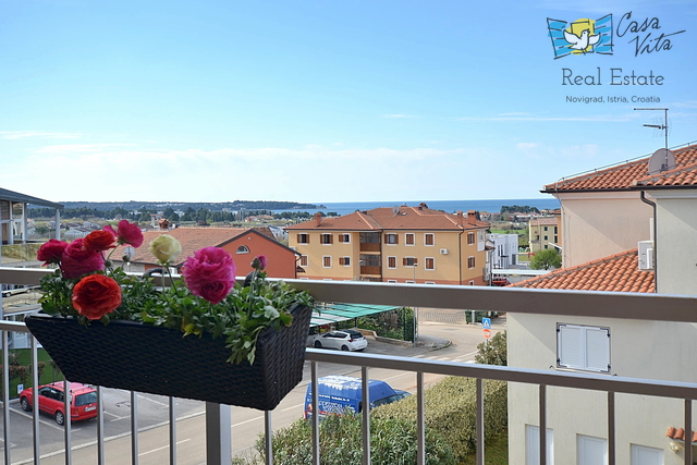 Esclusivo!! Appartamento a Cittanova con piscina e splendida vista sul mare!