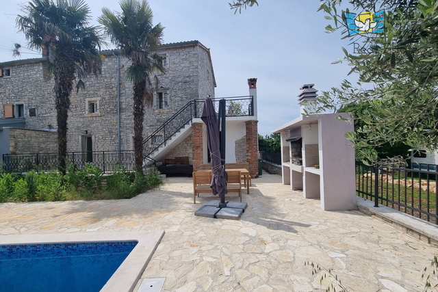 Casa, 180 m2, Vendita, Poreč