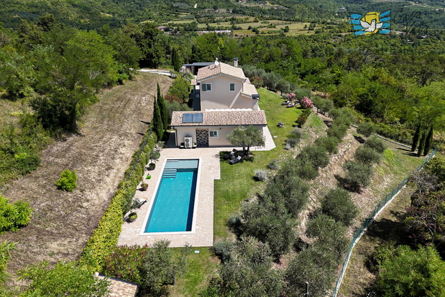 House, 200 m2, For Sale, Grožnjan