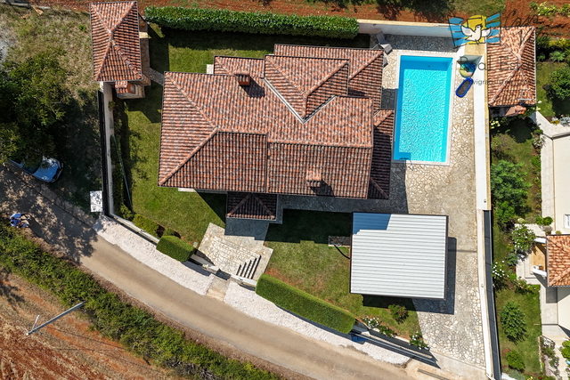 ISTRA, POREČ (OKOLICA) – Haus mit Pool und Sauna in der Nähe von Vižinada, ideal zum Wohnen und für den Urlaub
