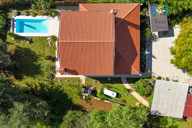 ISTRA, Umag- Samostojeća kuća u okolici Lovrečice !