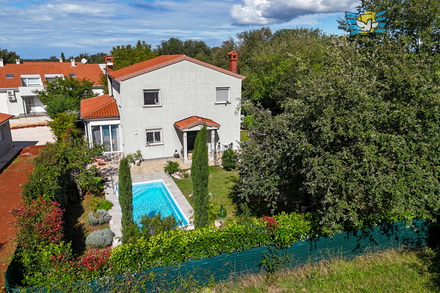 ISTRA, Umag- Samostojeća kuća u okolici Lovrečice !