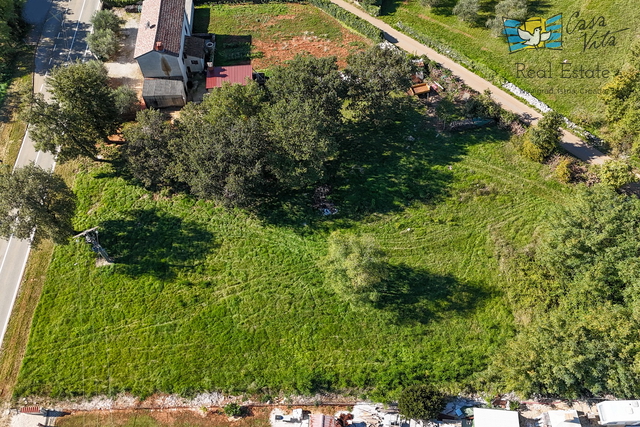 ISTRA, VIŠNJAN - Građevinsko zemljište sa projektom za stambenu zgradu