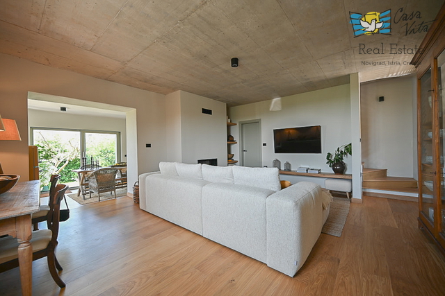 ISTRA, BUJE - Beautiful stone house in the heart of the town of Buje!