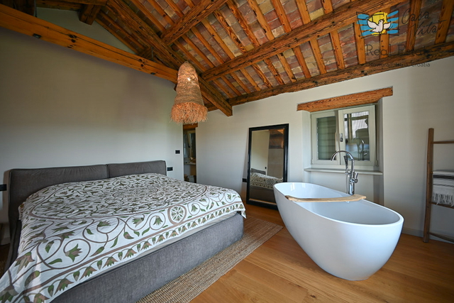 ISTRA, BUJE - Beautiful stone house in the heart of the town of Buje!