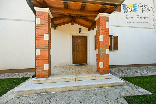 ISTRA, POREČ (OKOLICA) – Haus mit Pool und Sauna in der Nähe von Vižinada, ideal zum Wohnen und für den Urlaub