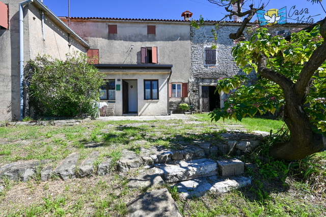 Casa, 220 m2, Vendita, Buje