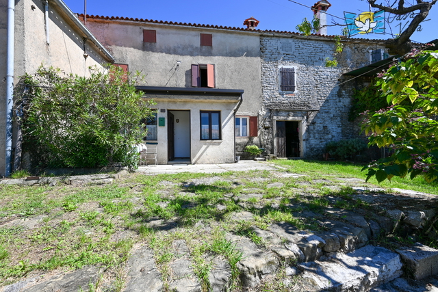 Casa, 220 m2, Vendita, Buje