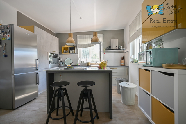 ISTRA, Umag- Samostojeća kuća u okolici Lovrečice !