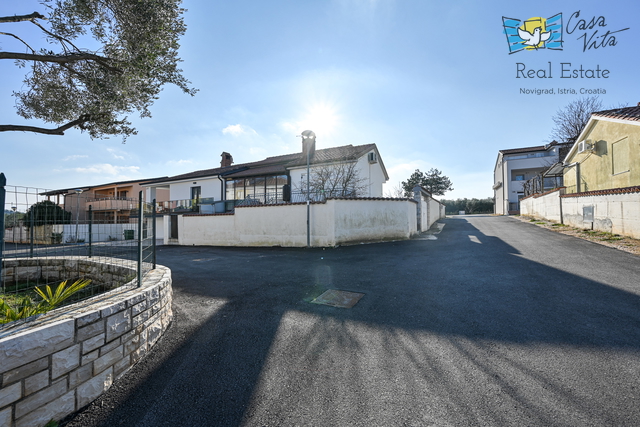 Dvojna kuća u Istri- Crveni Vrh