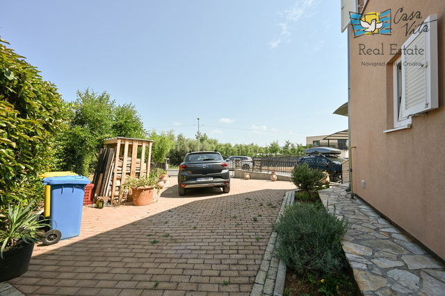 Casa, 120 m2, Vendita, Poreč