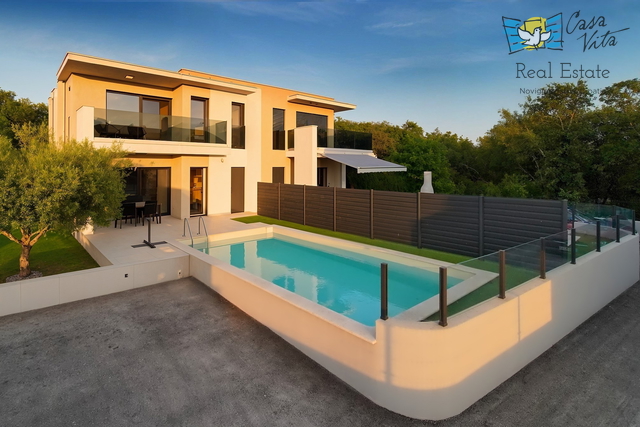 Casa, 122 m2, Vendita, Umag