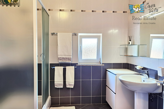 ISTRA, POREČ - Appartamento con due camere da letto in una posizione tranquilla vicino a tutti i servizi!