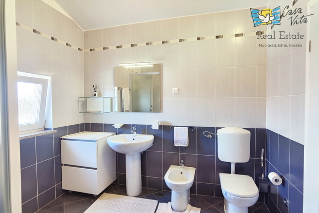 ISTRA, POREČ - Appartamento con due camere da letto in una posizione tranquilla vicino a tutti i servizi!