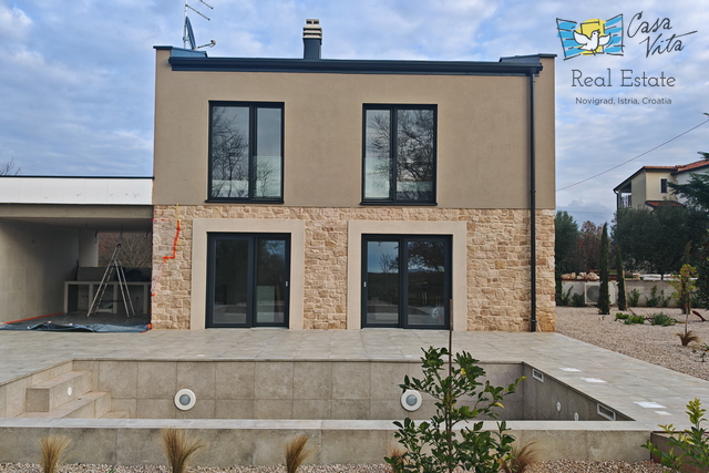 ISTRA- NOVIGRAD, okolica- novogradnja u u mirnom okruženju