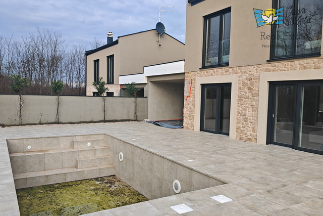 ISTRA- NOVIGRAD, okolica- novogradnja u u mirnom okruženju