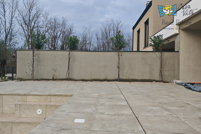 ISTRA- NOVIGRAD, okolica- novogradnja u u mirnom okruženju