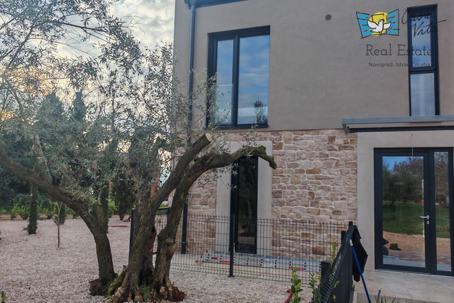 ISTRA- NOVIGRAD, okolica- novogradnja u u mirnom okruženju