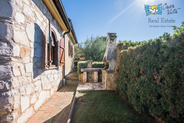 ISTRA, POREČ - Beautiful ground floor house in the vicinity of the city of Poreč with a wonderful sea view!