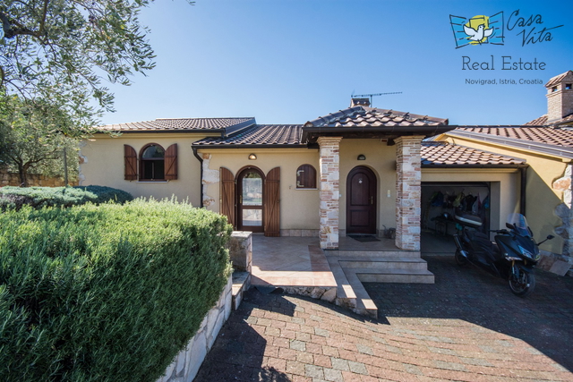 ISTRA, POREČ - Beautiful ground floor house in the vicinity of the city of Poreč with a wonderful sea view!