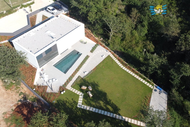 ISTRA, POREČ - Vila moderne arhitekture blizu mesta Poreč!