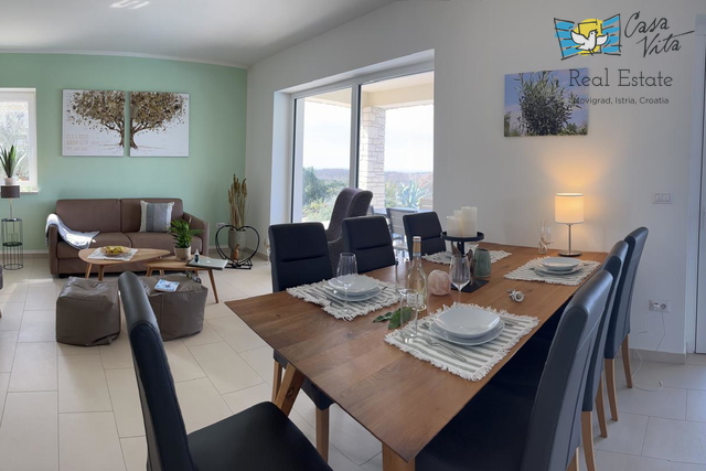 ISTRA, NOVIGRAD- Lijepa i kvalitetna kuća nedaleko Novigrada